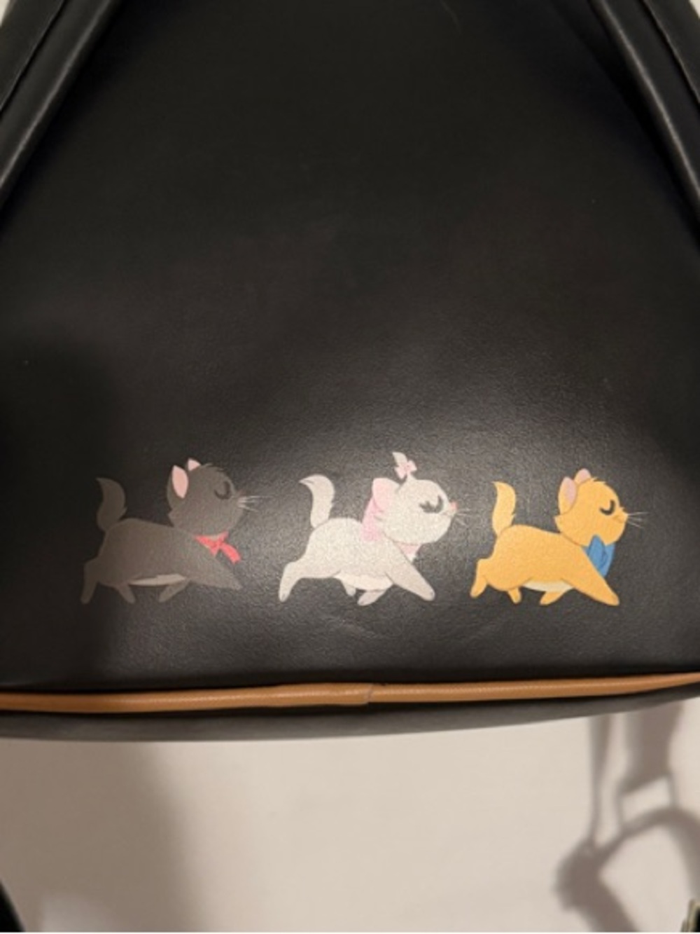 Very cute The Aristocats Black Mini Backpack from loungefly collection! - Picture 4 of 7
